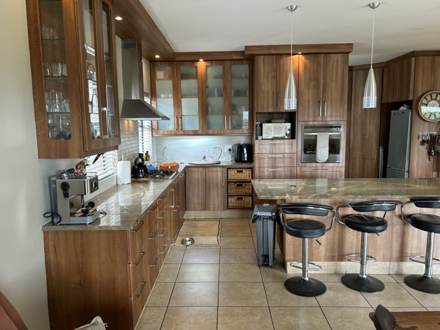 4 Bedroom Property for Sale in Blue Mountain Village Western Cape